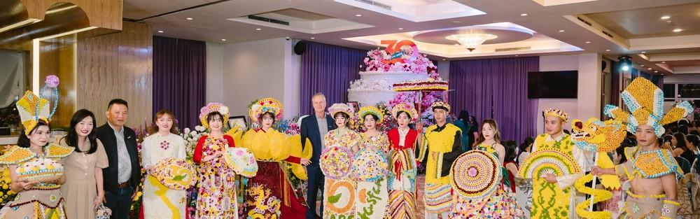 “Rực Rỡ Cúc Bông” - Điểm nhấn ấn tượng tại đêm Gala Dinner  “Dalat Hasfarm 30 Years Young - Hành Trình Kết Nối”