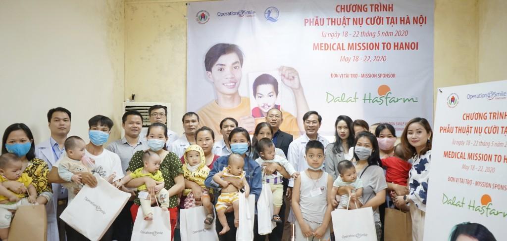 Dalat Hasfarm tài trợ chương trình phẫu thuật nụ cười trẻ em